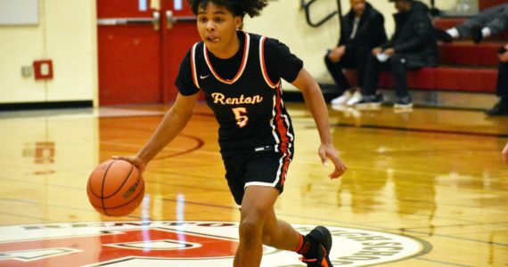 Sophomore point guard Jordan Agosto conducting the Redhawk offense. Ben Ray/Sound Publishing