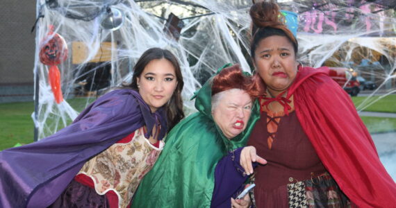 The Sanderson Sisters make their way to Renton. Photo by Bailey Jo Josie/Sound Publishing.
