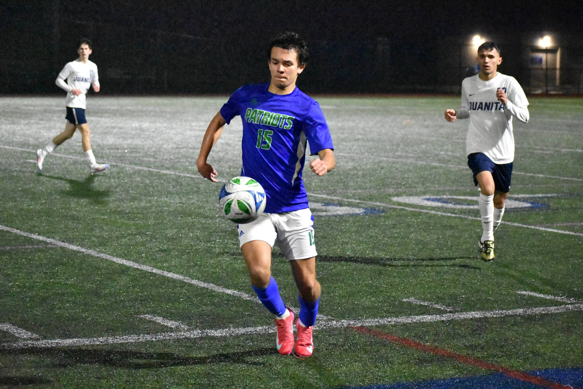 Sophomore London Ayala looks to control the ball. Ben Ray / The Reporter